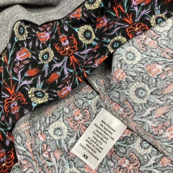 Tunic - Picture 3 of 4